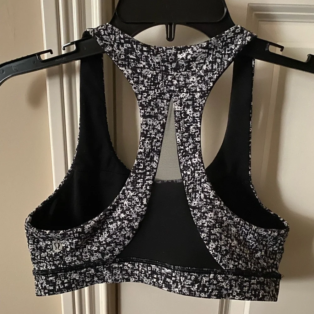 Lululemon Print Racerback Bra - Picture 4 of 7